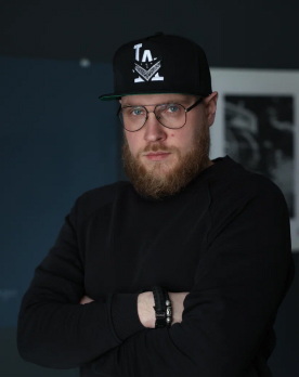 Артём Колесник